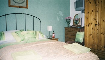 guesthouse 035.jpg